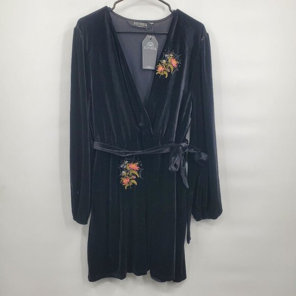 Disturbia Cleome Floral Embroider Velour Faux Wrap Mini Dress Women Size 16 NWT - Picture 3 of 16